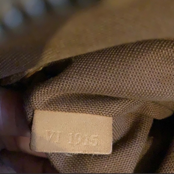 Louis Vuitton Alma PM VI 1915 November 1995 in France - Picture 7 of 11